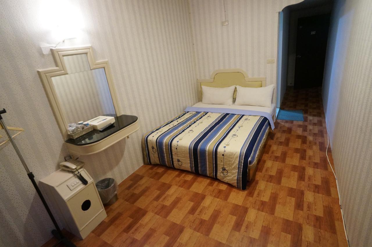 Yi Yuan Hotel Taipei Eksteriør bilde